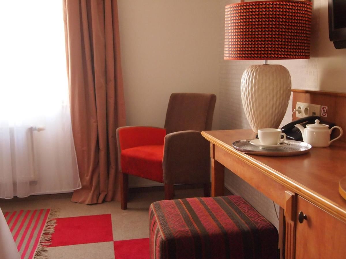 Отель Hotel Stare Miasto Old Town Познань-28